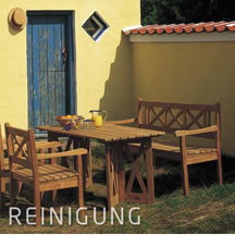 Verarbeitung und Anwendung WoCa Aussenholzprodukte Mit dem Holzentgrauer lassen sich verschmutzte und vergraute Gartenm�bel renovieren.