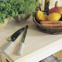 Verarbeitung und Anwendung WoCa Indoor Cleaning Cleaning products are suitable for the basic cleaning of wood surfaces, irrespective of the basic finish.